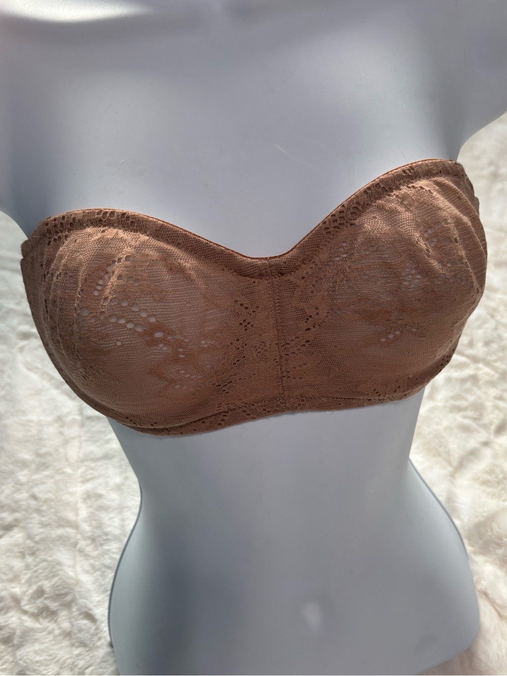 Calvin Klein Lace Strapless perfectly fit Bra - Tan 34B